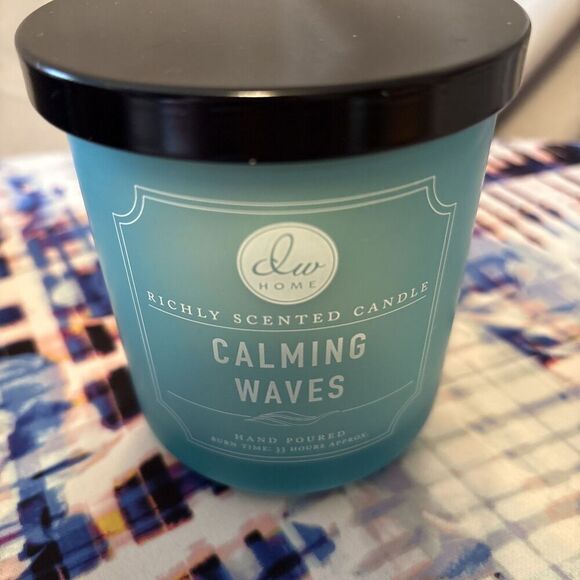 New DW HOME CANDLE CALMING WAVES CREAM,HAND POURED, 33 HRS RICHLY SCENTED 1 WICK - Picture 1 of 6